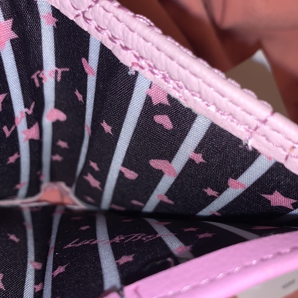 NWT  BETSEY JOHNSON SMALL WALLET - Picture 7 of 8